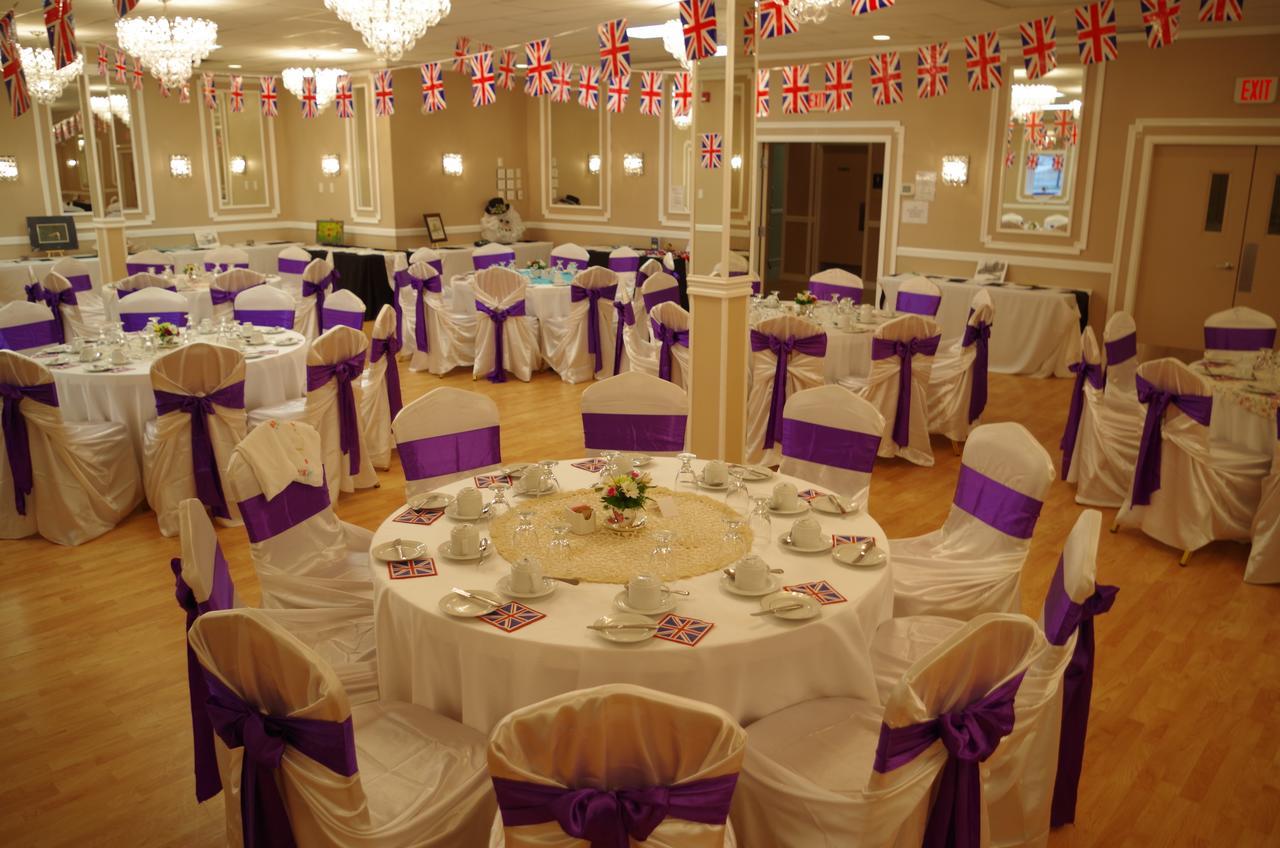 Causeway Bay Hotel Sparwood Exterior photo
